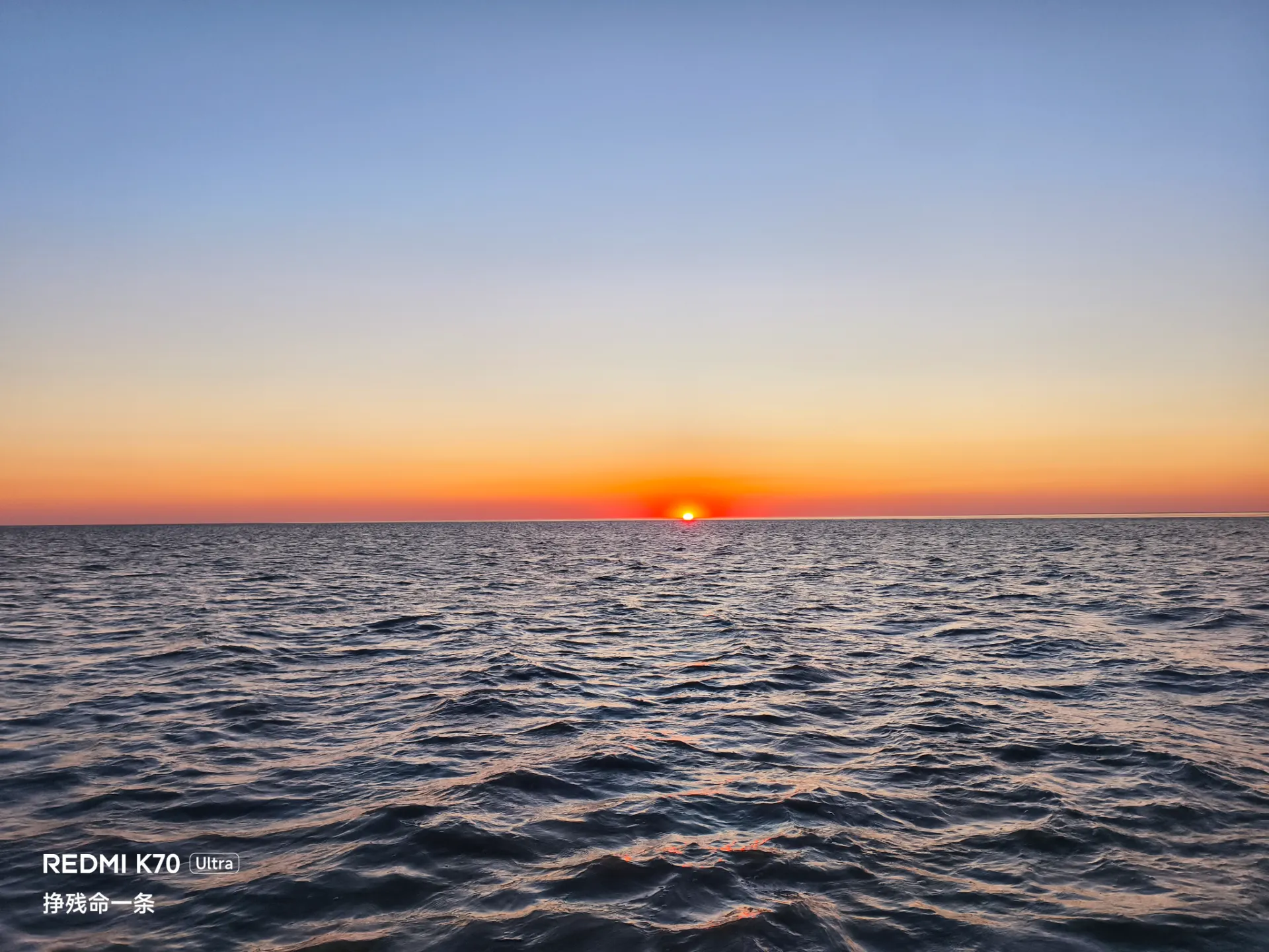 海上看日落