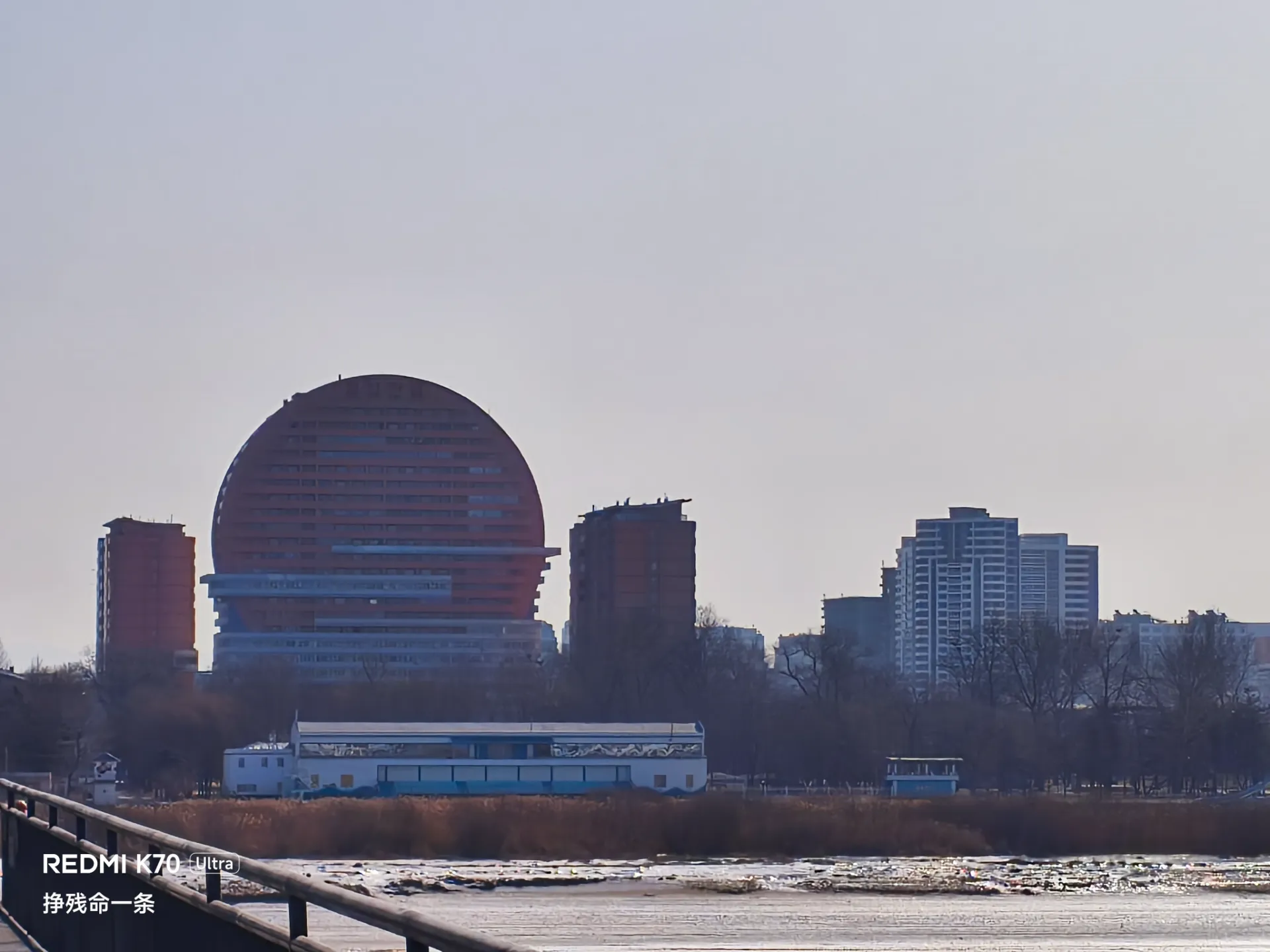 这个圆形建筑是什么？