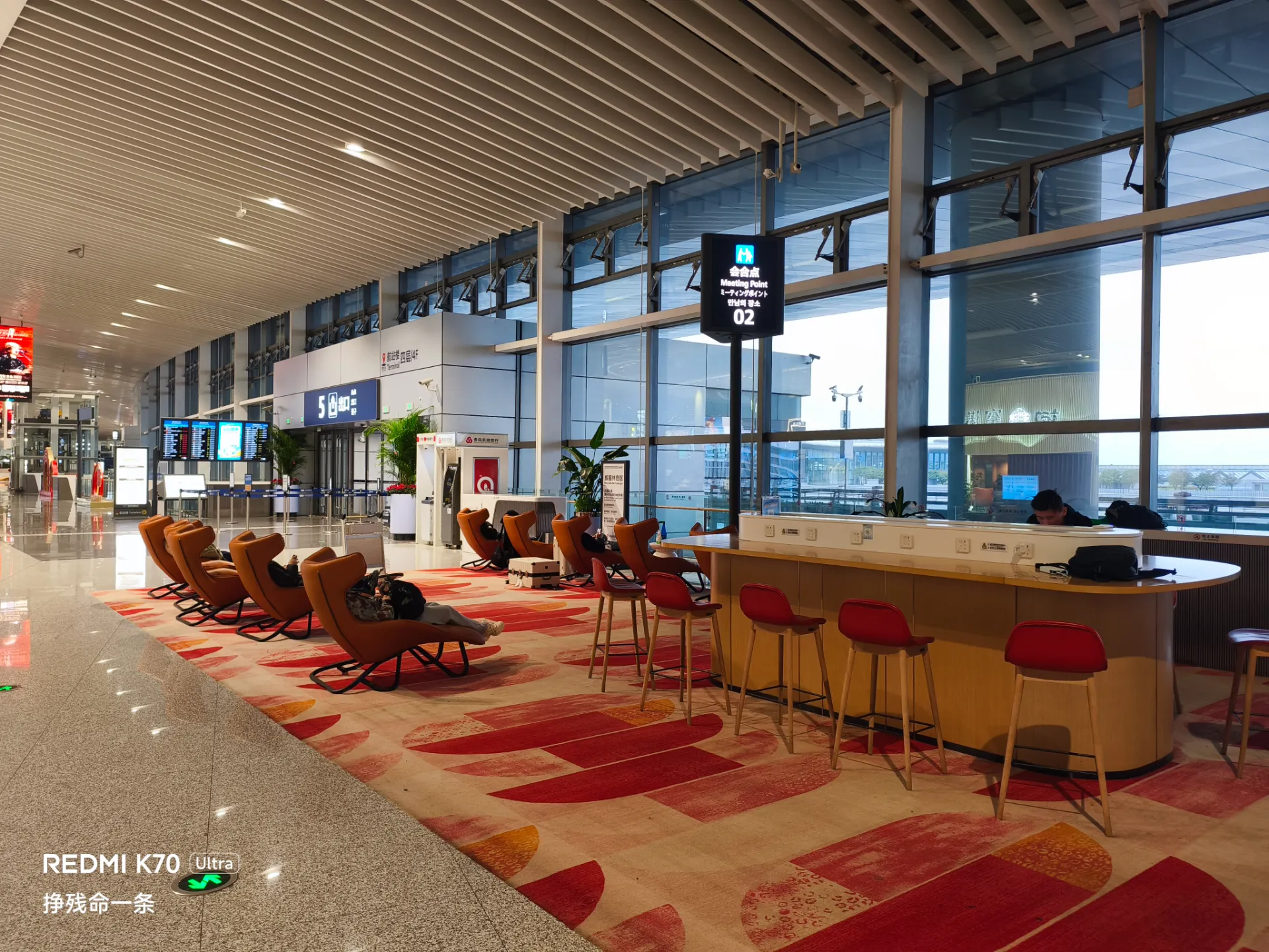 休息区不错，插座也很多