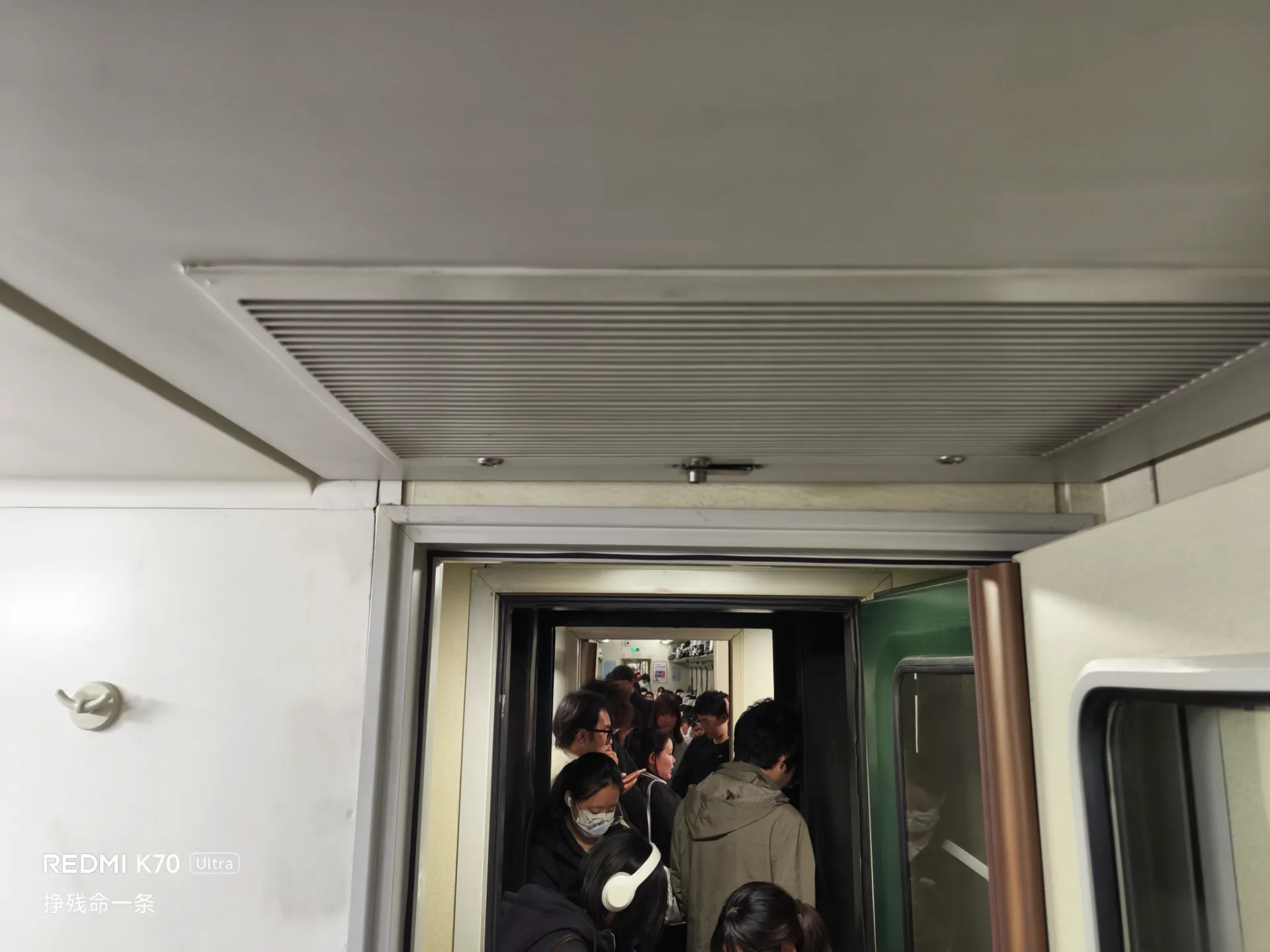 无座都找不到好地方