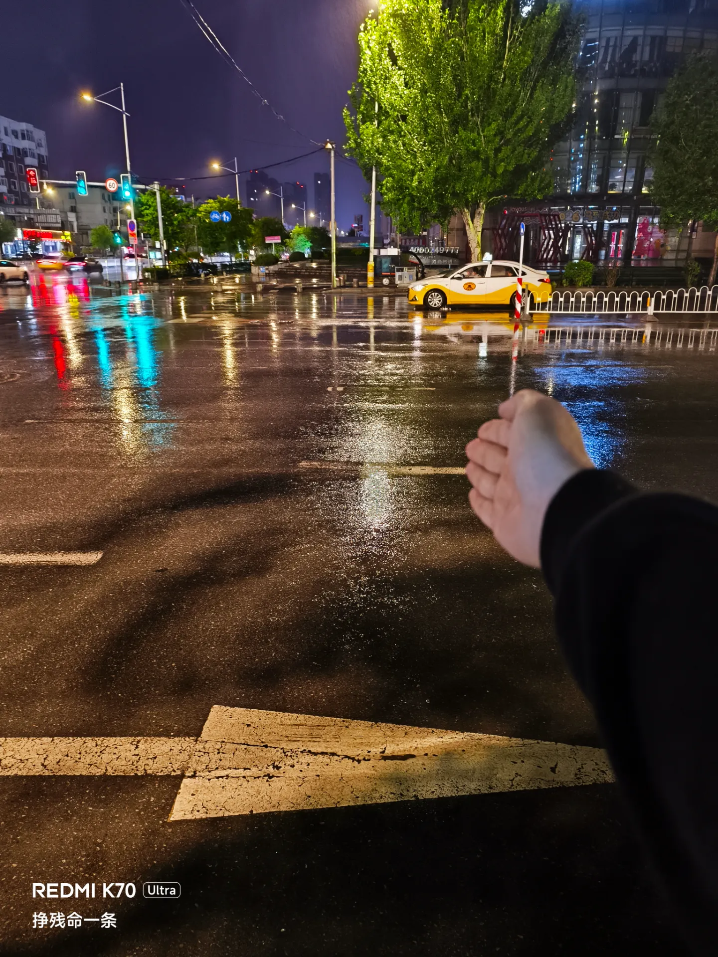 塔湾街站路口